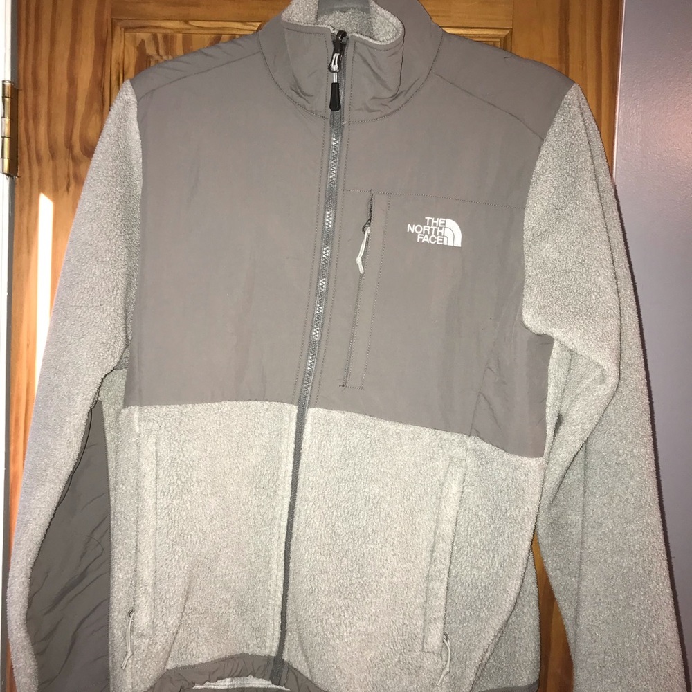 Women’s NorthFace jacket